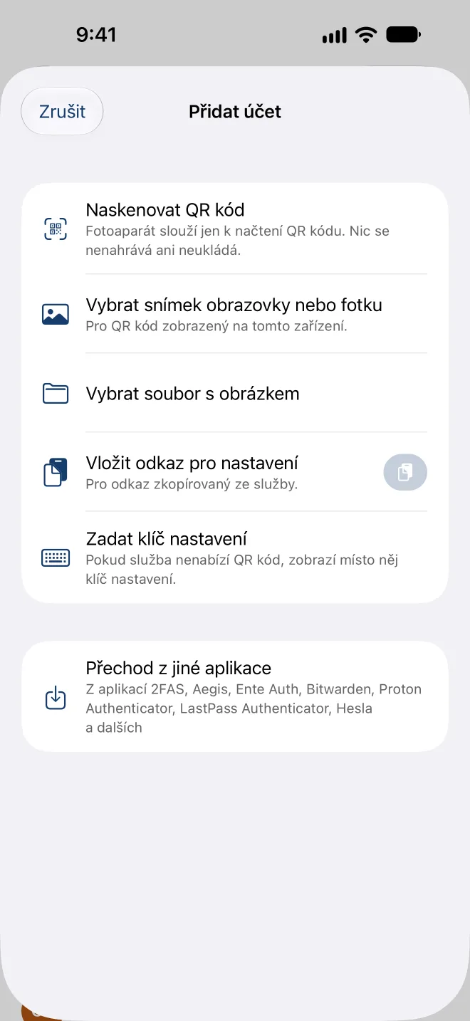 Přidání účtu: naskenování QR kódu, výběr snímku obrazovky, vložení odkazu pro nastavení nebo zadání klíče